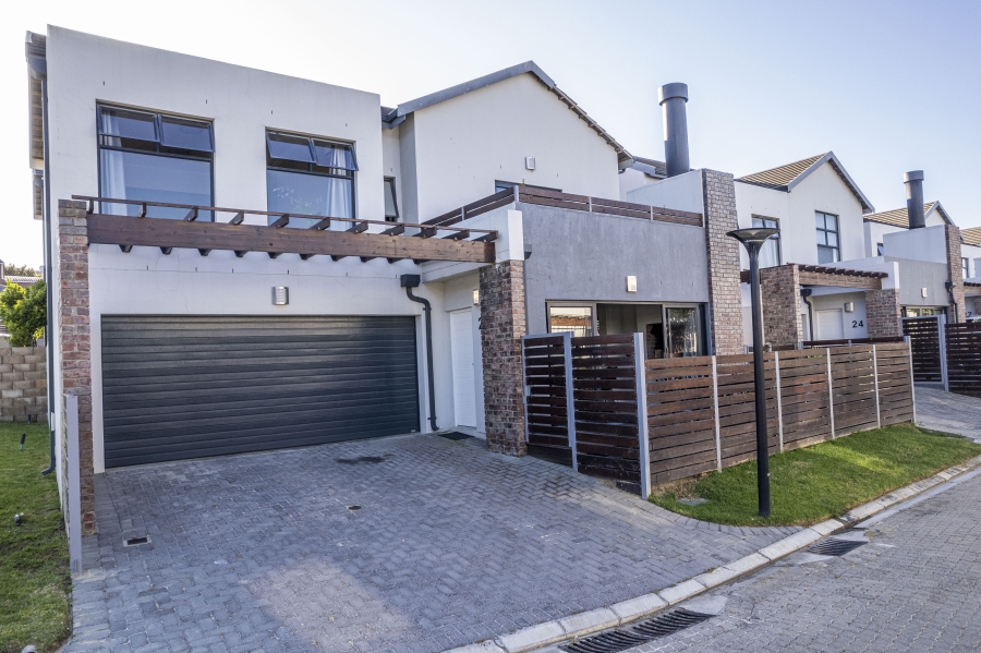 3 Bedroom Property for Sale in Langeberg Ridge Western Cape